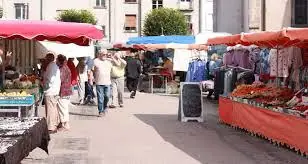 Marché du Centre à Charmes (88)