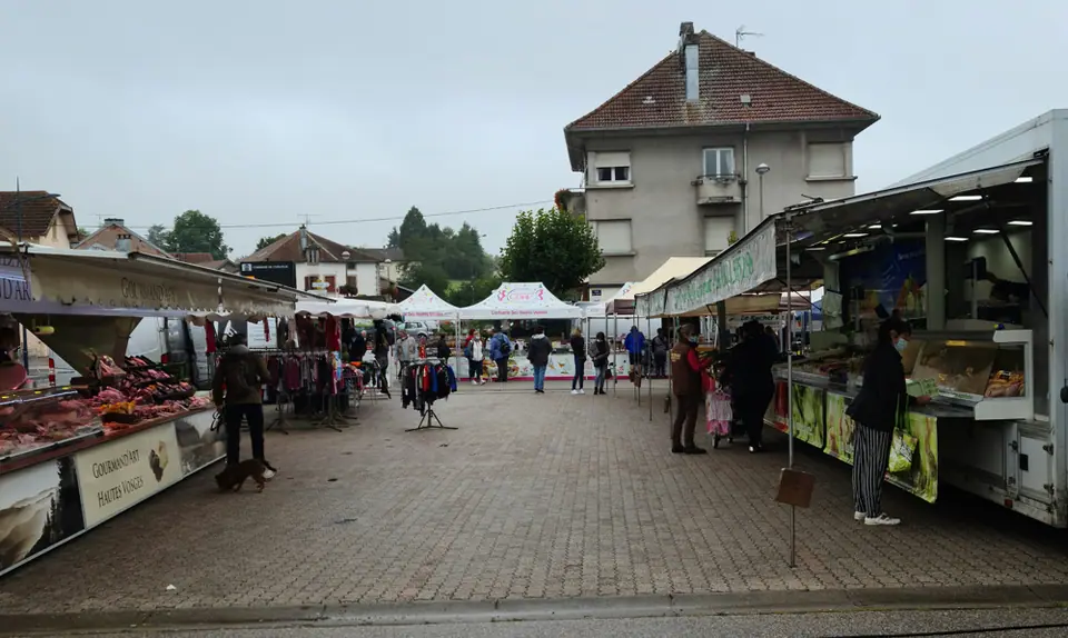 Marché du Centre à Corcieux (88)