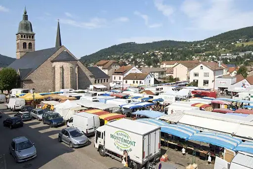 Marché du Centre à Gérardmer (88)