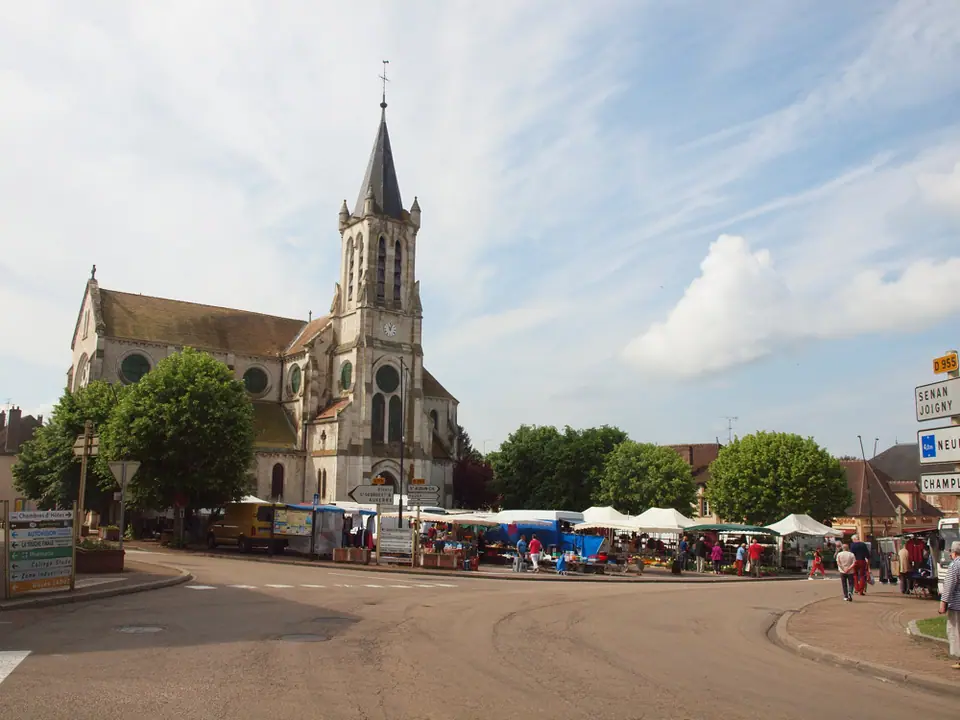 Marché du Centre à Aillant sur Tholon (89)