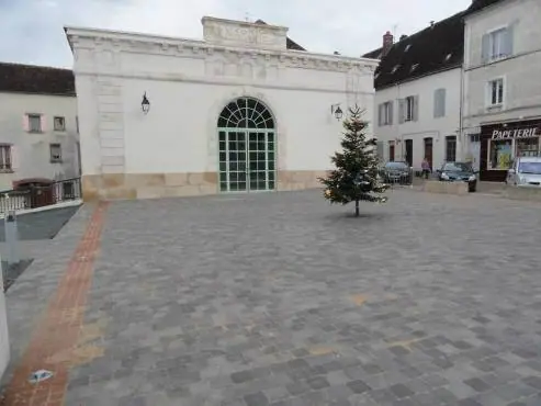 Marché du Centre à Brienon-sur-Armançon (89)