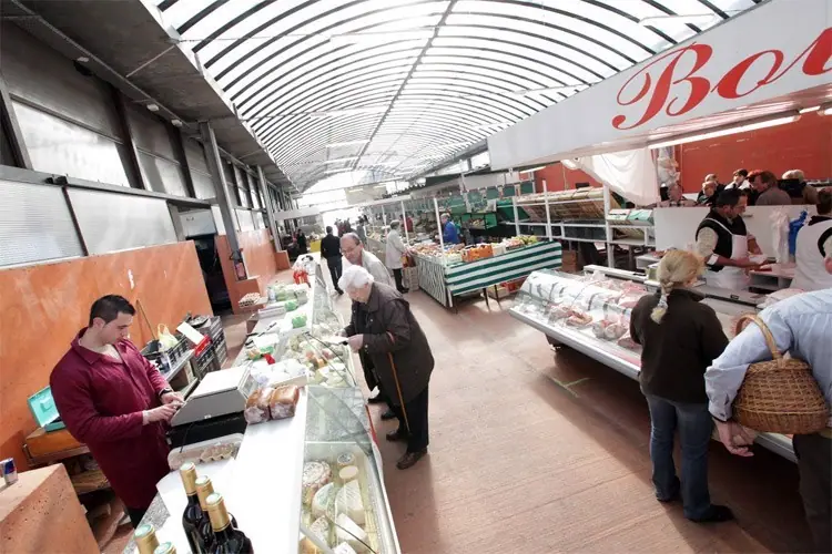 Marché des Gravilliers à Athis-Mons (91)