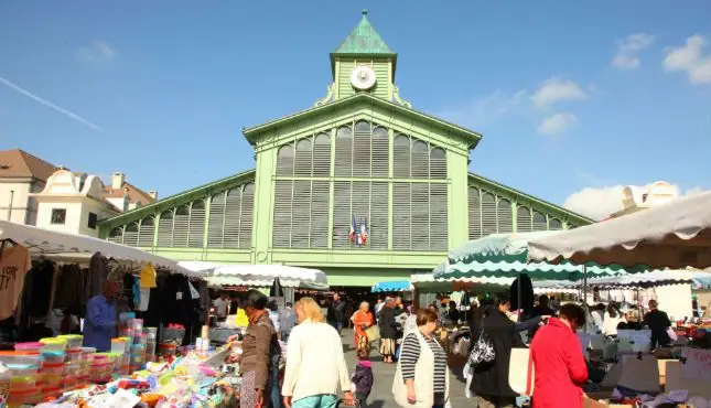 Marché du Plessis-Robinson au Plessis-Robinson (92)