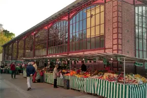 Marché traditionnel à Sceaux (92)