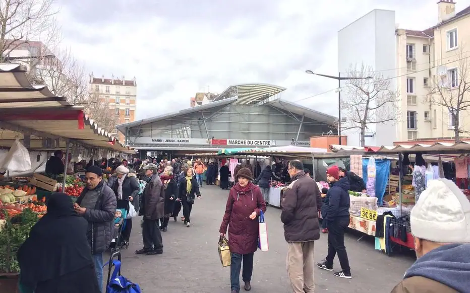 Marché du Centre à Aubervilliers (93)