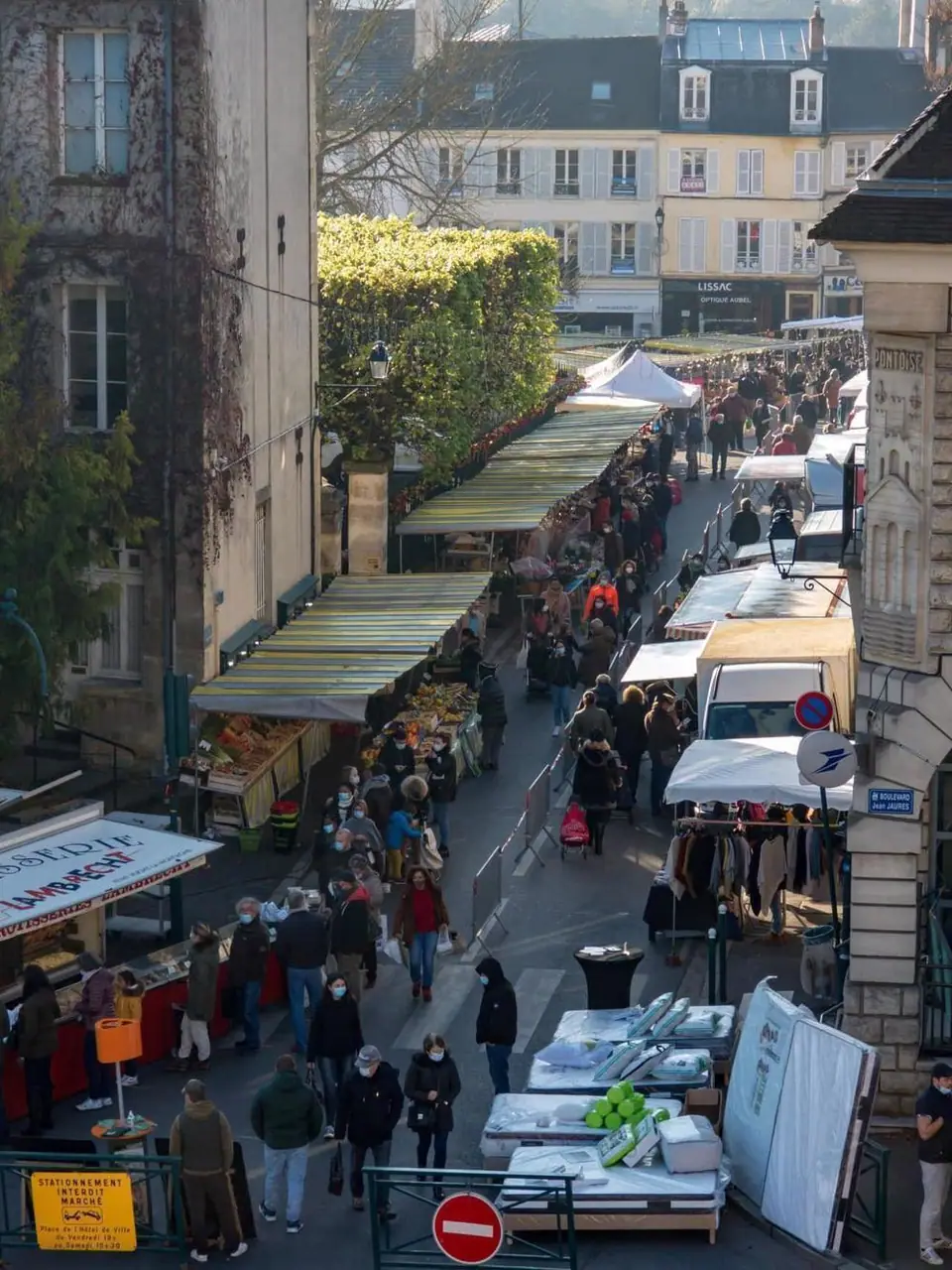 Marché du Centre à Pontoise (95)