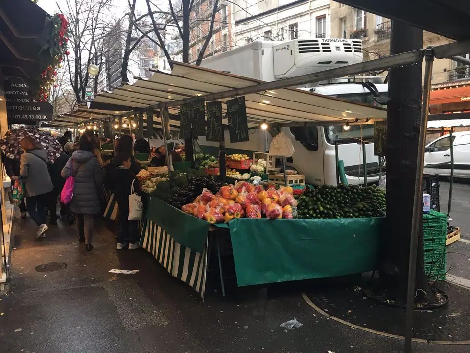 Marché Convention à Paris 15e