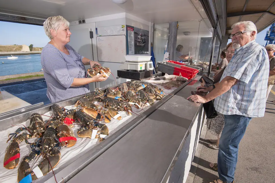 Marché aux Poissons à Calais (62)