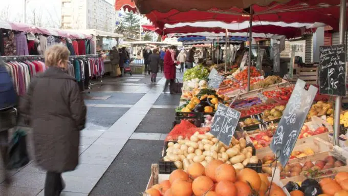 Marché Colbert à Mont-Saint-Aignan (76)