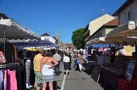 Marché Place de L'Eglise à Cernay (68)