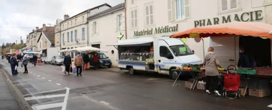 Marché du Centre à Wassy (52)