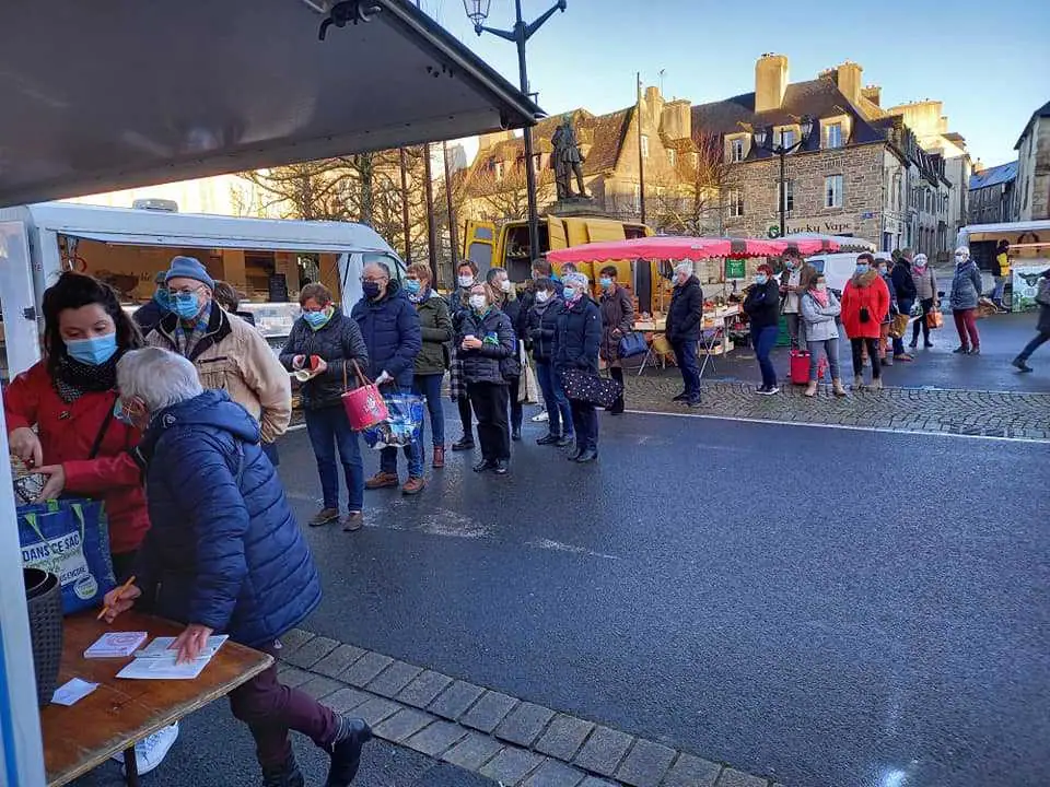 Marché du Centre à Lesneven (29)