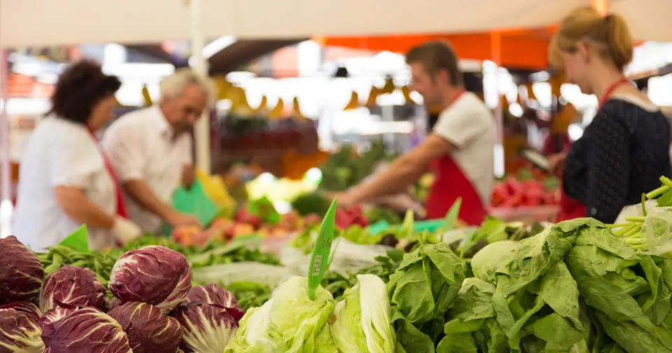 Marché Bio à Montfort-sur-Meu (35)