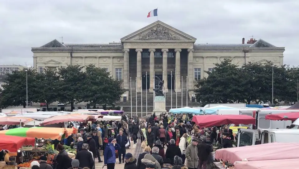 Grand marché à Angers (49)