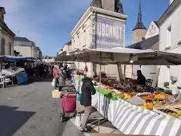 Marché du Centre au Lion-d'Angers (49)