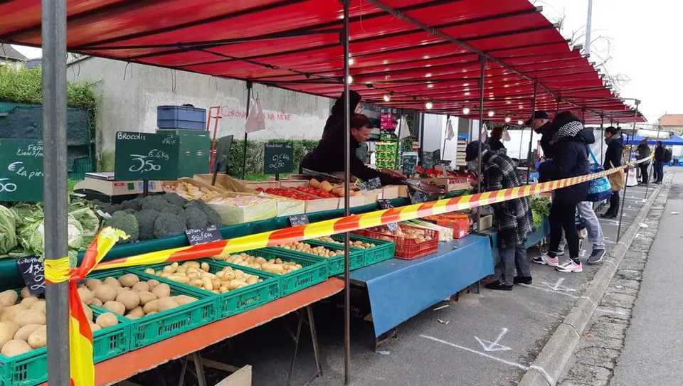 Marché du Centre à Meslay-du-Maine (53)