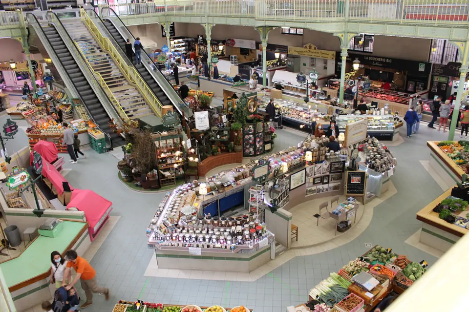 Marché des Halles Centrales aux Sables-d'Olonne (85)
