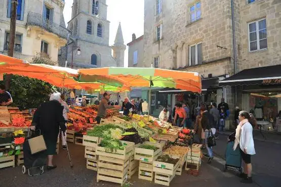 Marché du Centre à Saint-Junien (87)