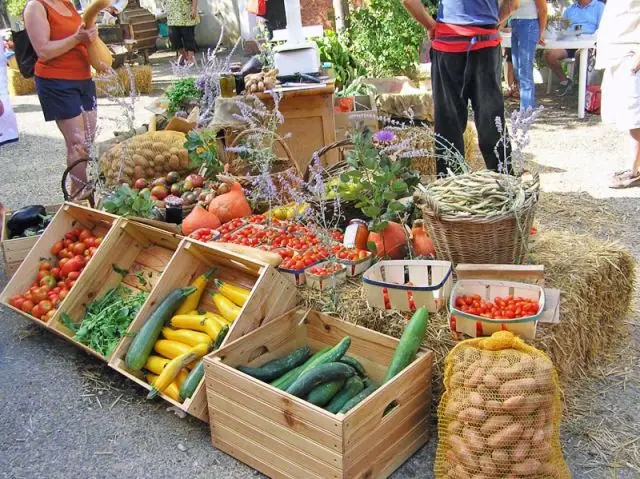 Marché du Centre à Verteillac (24)