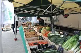 Marché de l'Allée Serr à Bordeaux (33)