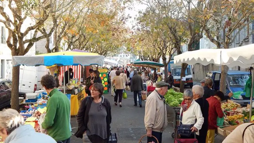 Marché du Centre à Nérac (47)