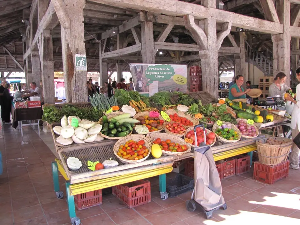 Marché du Centre à Villeréal (47)