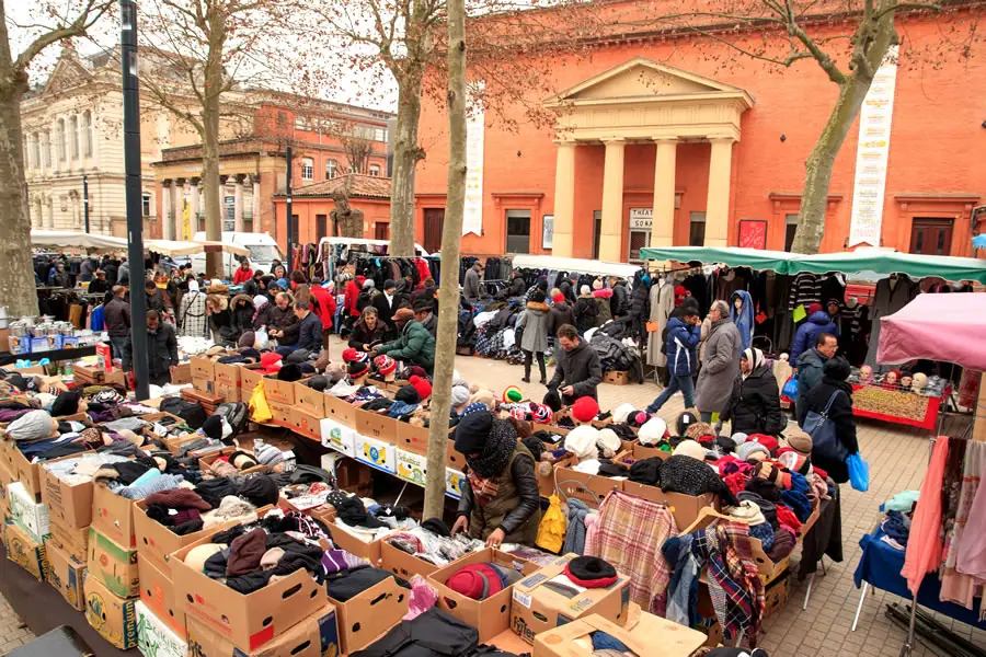 Marché forain des allées Jules-Guesde à Toulouse (31)