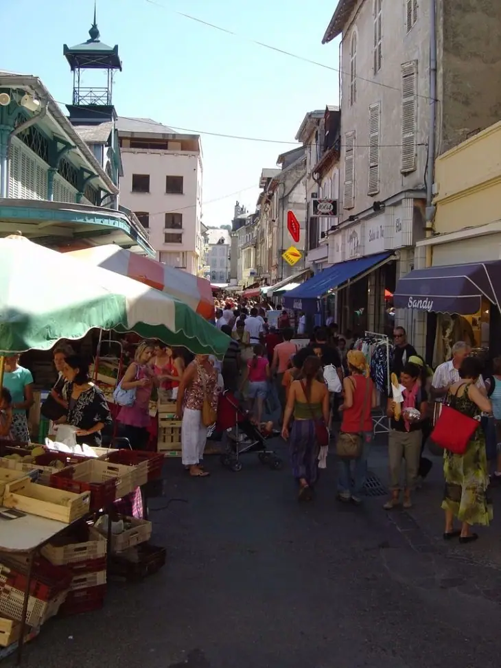 Marché du Centre à Bagnères-de-Bigorre (65)