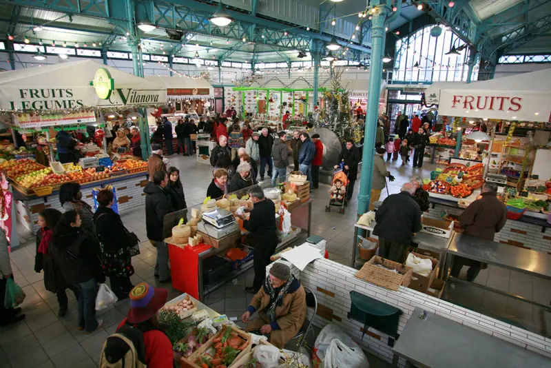 Marché des Halles à Bagnères-de-Bigorre (65)