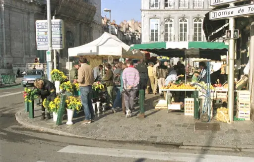 Marché de Battant à Besançon (25)