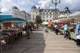 Marché aux Livres et disques anciens à Orléans (45)