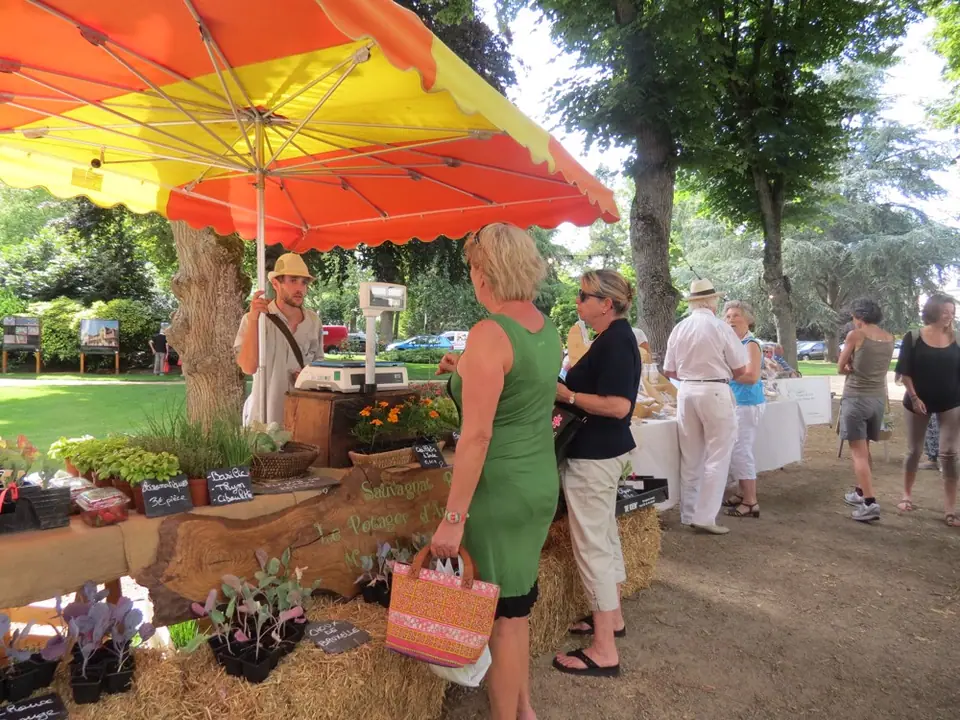 Marché du Centre à Néris-les-Bains (03)