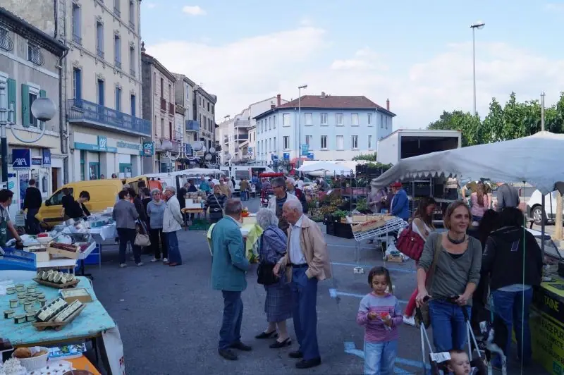 Marché du Centre au Teil (07)