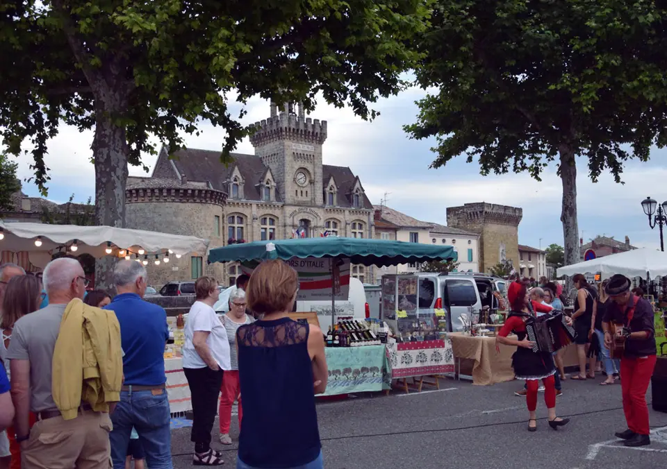 Marché du Centre à Chabeuil (26)