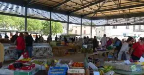 Marché du Centre à La Roche-de-Glun (26)