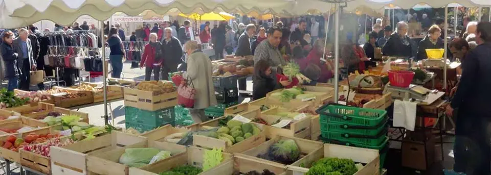 Marché des Aiguinards à Meylan (38)