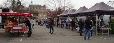 Marché du Centre à Saint-Jean-de-Bournay (38)
