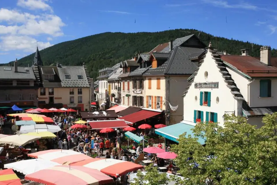 Marché Place Mûre Ravaud à Villard-de-Lans (38)