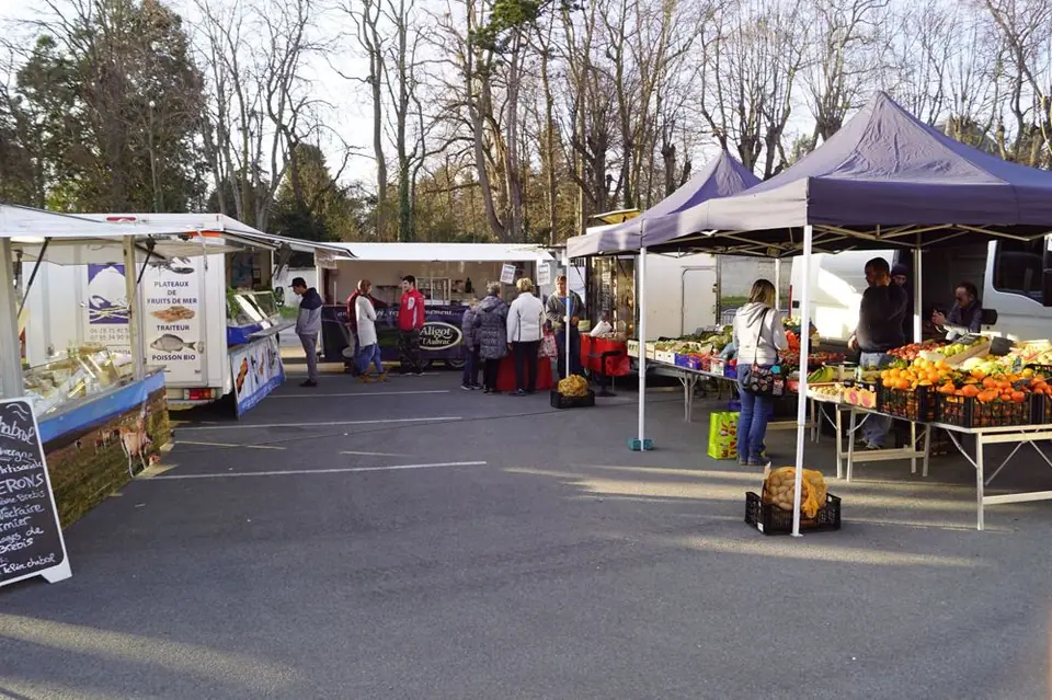 Marché du Centre au Cheix-sur-Morge (63)