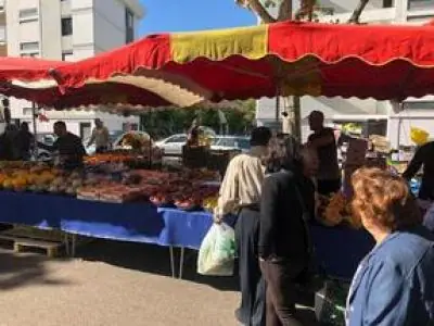 Marché Mermoz Sud à Lyon 8e
