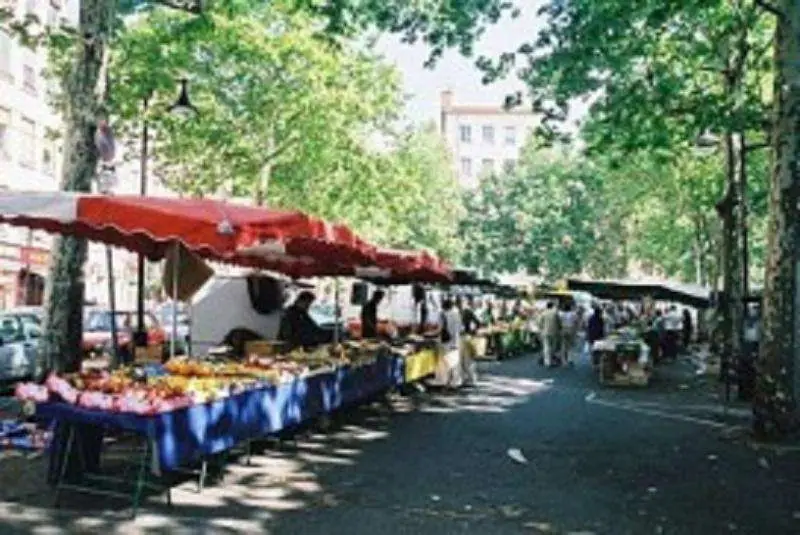 Marché de la Croix-Rousse à Lyon 4e