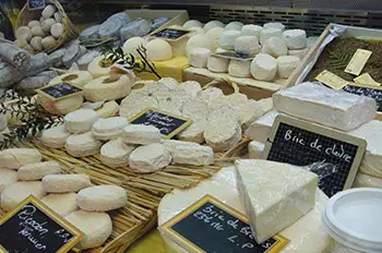 Marché Rue de la Bussière à Oullins (69)