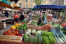 Marché Grand Marché à Aix-en-Provence (13)