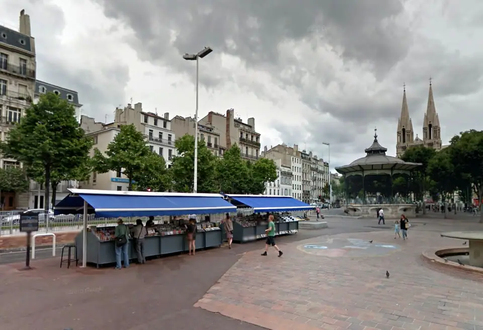 Marché des Bouquinistes à Marseille 1er