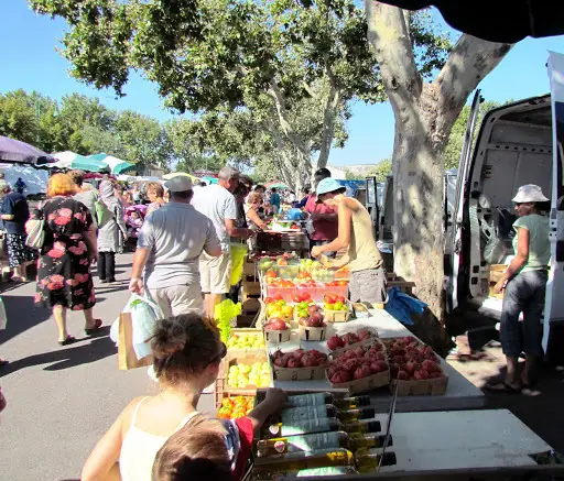 Marché Paysan à Sénas (13)