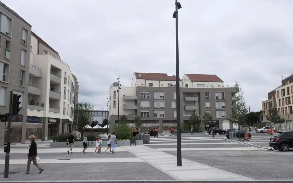 Marché du Centre à Jouy-le-Moutier (95)