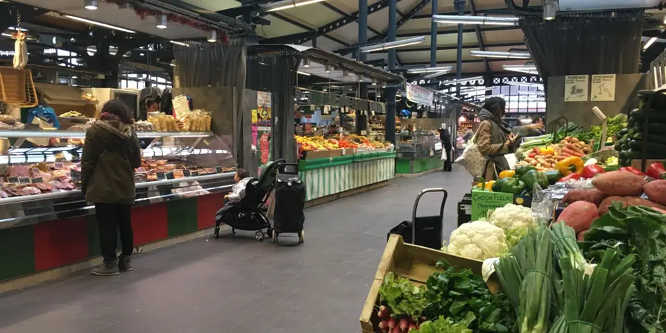 Marché couvert La Chapelle à Paris 18e