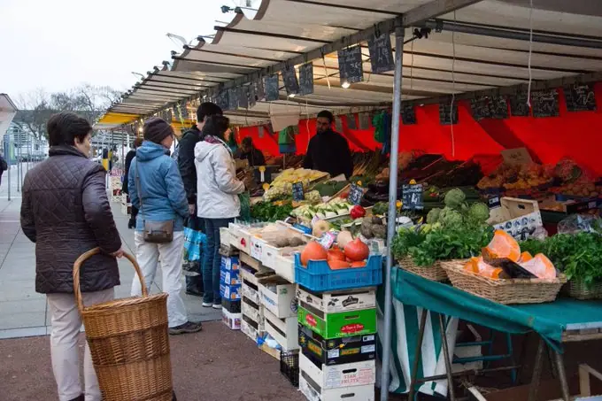 Marché de Villepreux (78)
