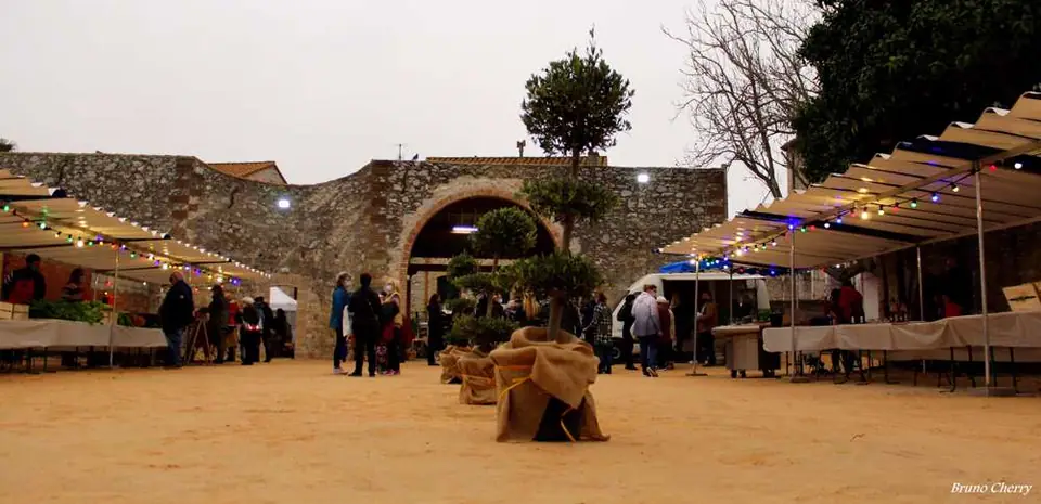 Marché du Centre à Claira (66)