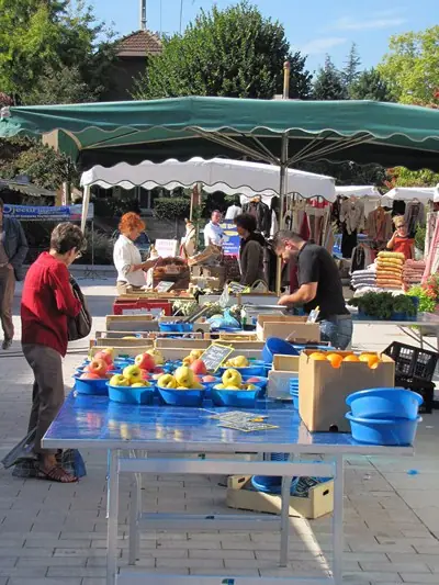 Marché du Centre à Champagne-au-Mont-d'Or (69)